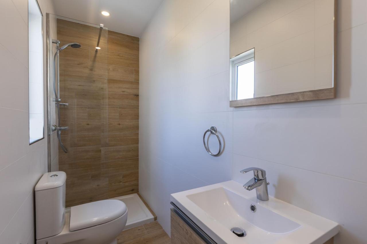 Unique Penthouse With Private Heated Jacuzzi, Close To Restaurants And Night Life Is-Swieqi Zewnętrze zdjęcie